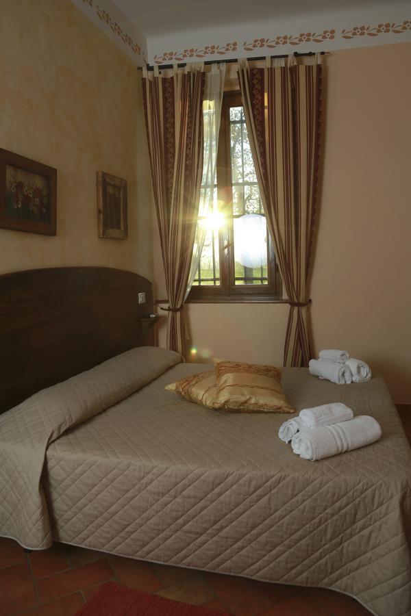 Bed and Breakfast Agriturismo Cascina Selva Ozzero Exterior foto